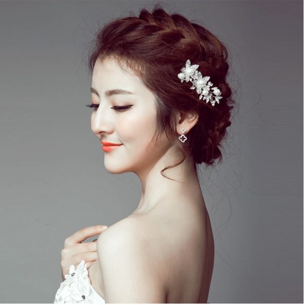 Những kiểu tóc đẹp cho cô dâu tóc ngắn thêm lung linh vào ngày cưới -  BlogAnChoi